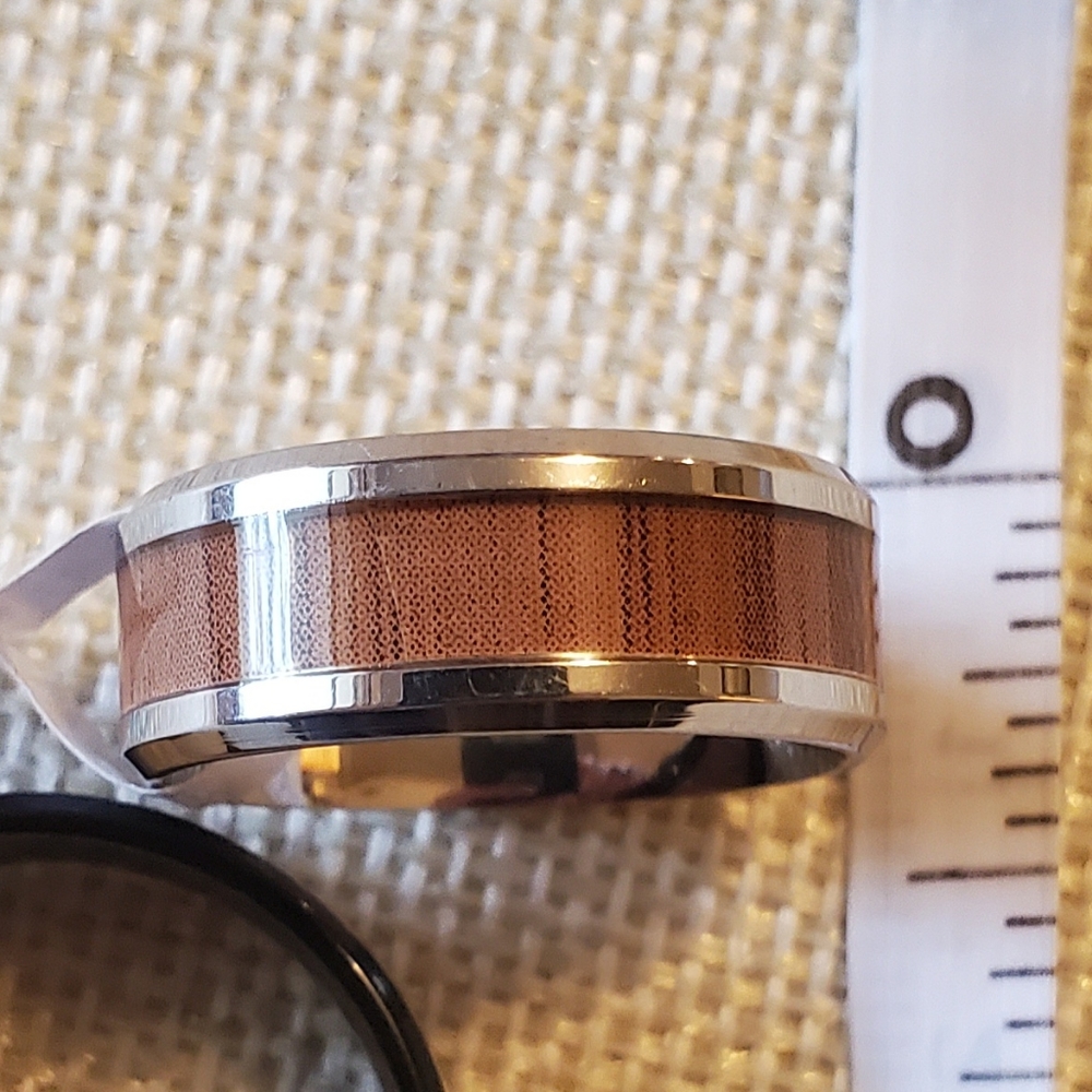 SILVER with Wood Grain Ring!!!